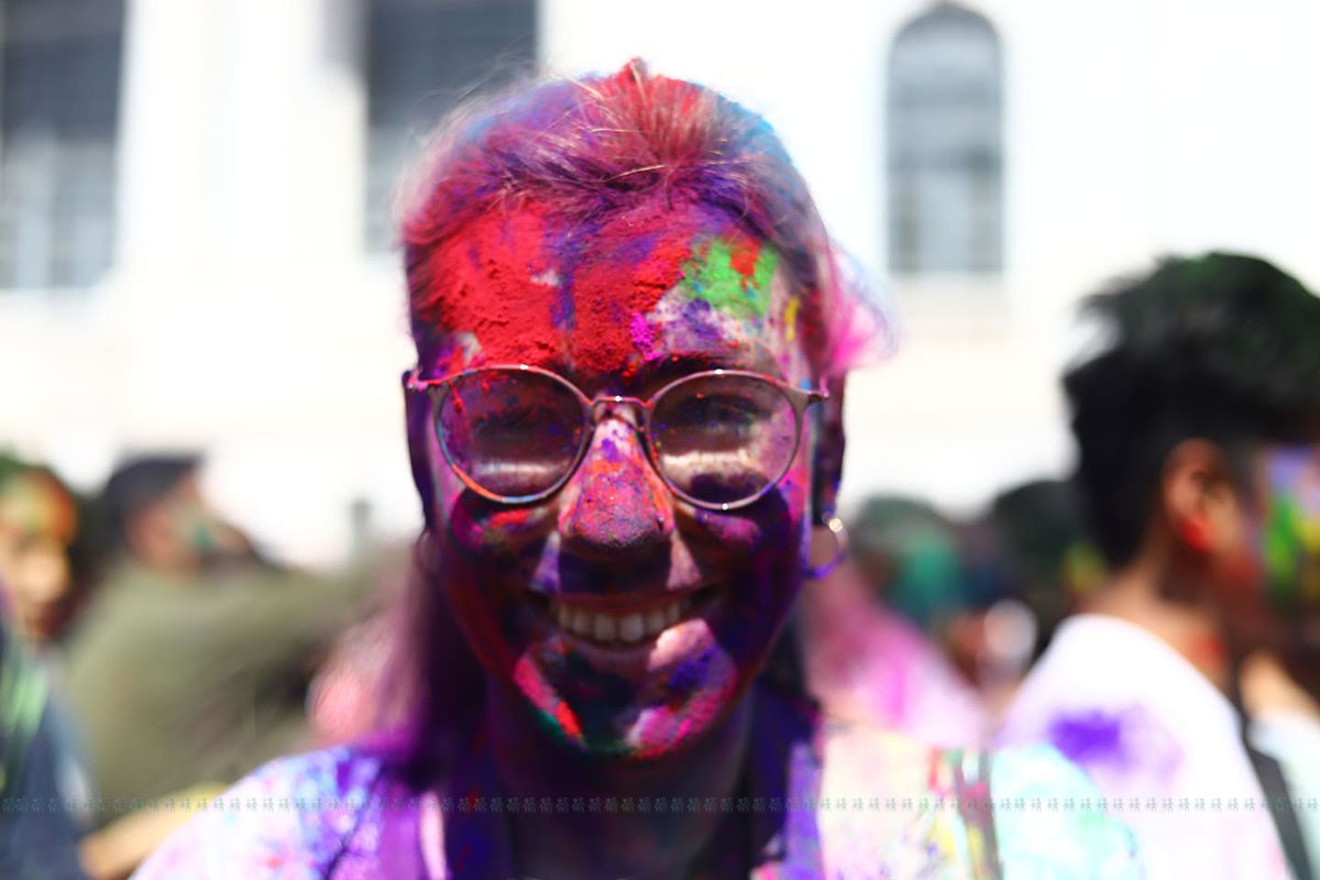 https://raracms.setopati.com/uploads/shares/2020/sujita/holi at basantapur/holi parba (1).jpg